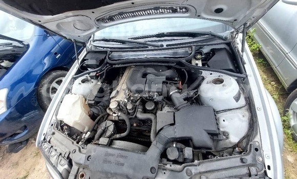 Sayi Na hannu BMW 315 Azurfa Mota in Accra a Greater Accra Sayi Na hannu BMW 315 Azurfa Mota in Accra a Greater Accra