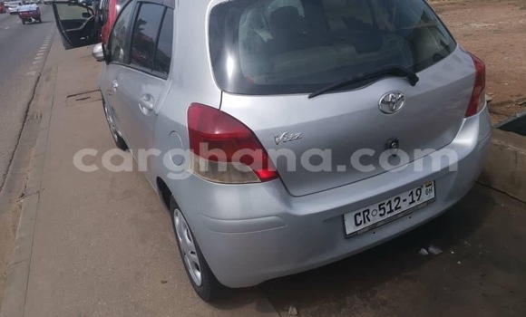 Sayi Na hannu Toyota Vitz Azurfa Mota in Tema a Greater Accra Sayi Na hannu Toyota Vitz Azurfa Mota in Tema a Greater Accra