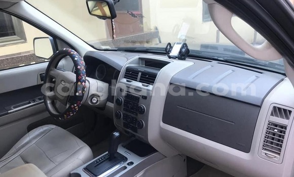 Sayi Na hannu Ford Escape Azurfa Mota in Tema a Greater Accra Sayi Na hannu Ford Escape Azurfa Mota in Tema a Greater Accra