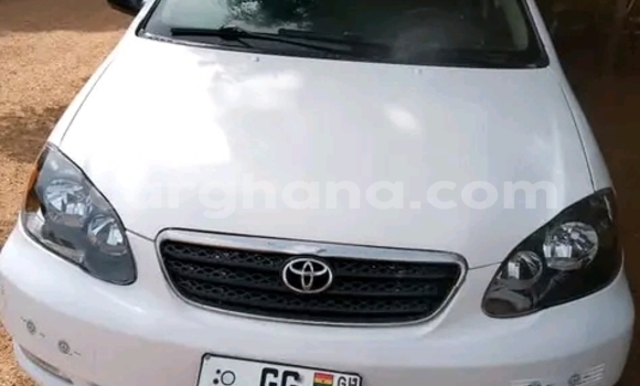 Sayi Na hannu Toyota Corolla White Mota in Accra a Greater Accra Sayi Na hannu Toyota Corolla White Mota in Accra a Greater Accra