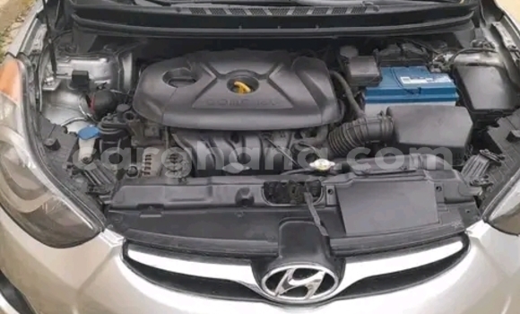 Sayi Na hannu Hyundai Elantra Azurfa Mota in Accra a Greater Accra Sayi Na hannu Hyundai Elantra Azurfa Mota in Accra a Greater Accra