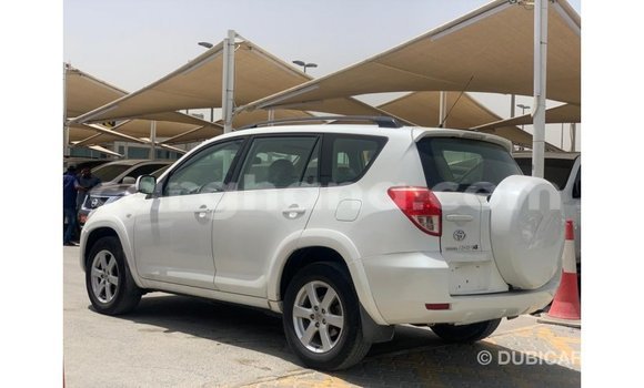 Ra Imported Toyota 4Runner funfun Ọkọ̀ in Import - Dubai ni Ashanti Ra Imported Toyota 4Runner funfun Ọkọ̀ in Import - Dubai ni Ashanti