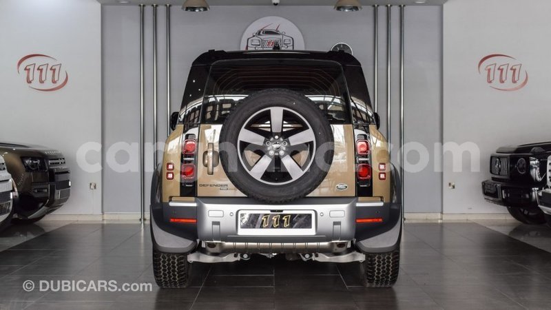 Big with watermark land rover defender ashanti import dubai 44600