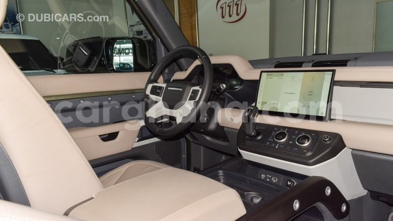 Big with watermark land rover defender ashanti import dubai 44601