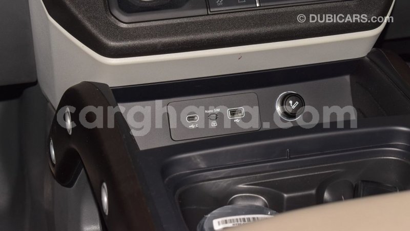 Big with watermark land rover defender ashanti import dubai 44601