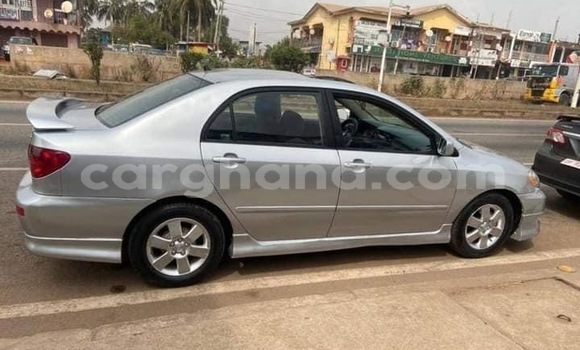 Sayi Na hannu Toyota Corolla Azurfa Mota in Accra a Greater Accra Sayi Na hannu Toyota Corolla Azurfa Mota in Accra a Greater Accra