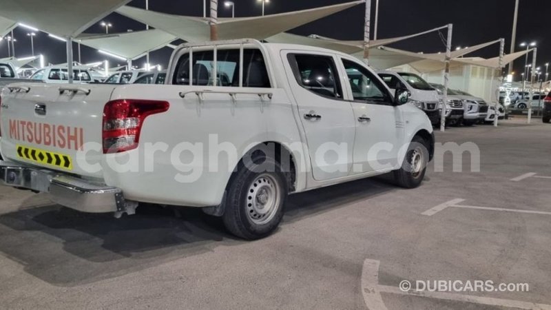 Big with watermark mitsubishi l200 ashanti import dubai 44656