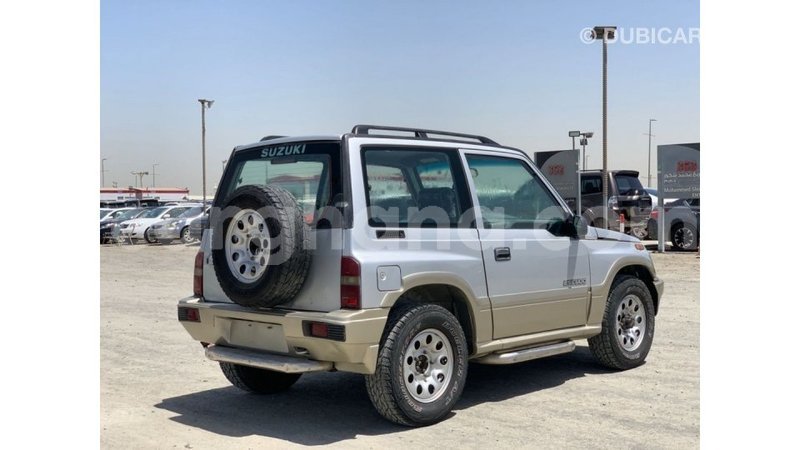 Big with watermark suzuki vitara ashanti import dubai 44660