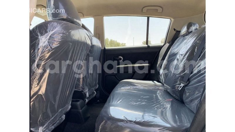 Big with watermark nissan versa ashanti import dubai 44662