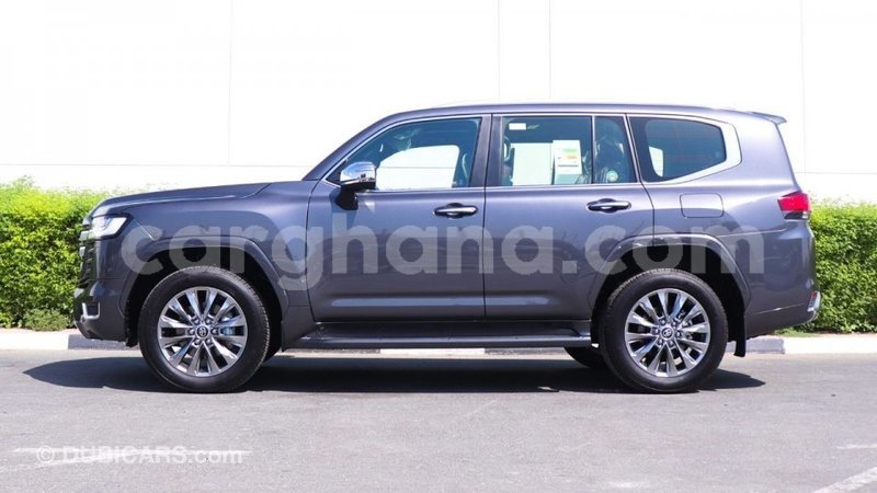 Big with watermark toyota land cruiser ashanti import dubai 44663