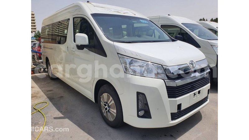 Big with watermark toyota hiace ashanti import dubai 44667