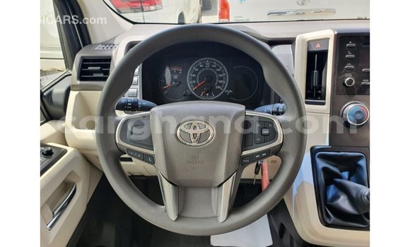 Buy Import Toyota Hiace White Car in Import - Dubai in Ashanti Buy Import Toyota Hiace White Car in Import - Dubai in Ashanti