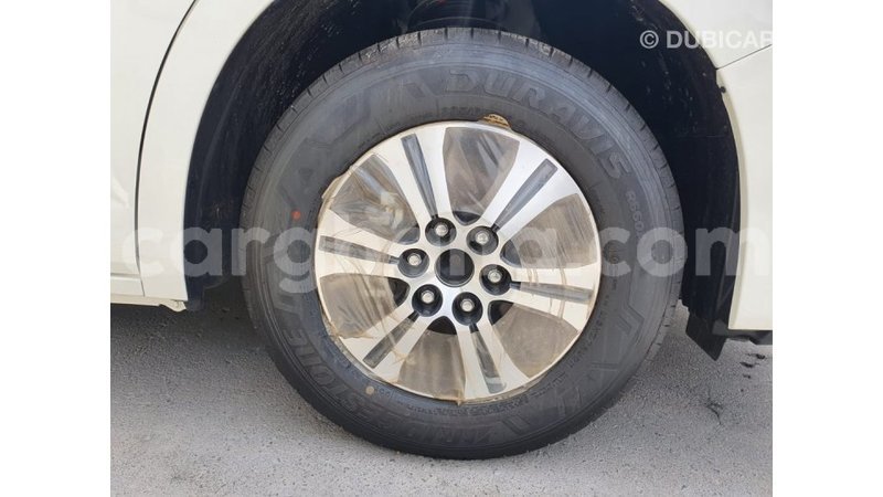 Big with watermark toyota hiace ashanti import dubai 44667