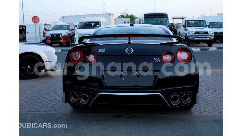 Big with watermark nissan gt r ashanti import dubai 44668