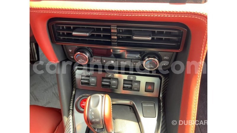 Big with watermark nissan gt r ashanti import dubai 44668