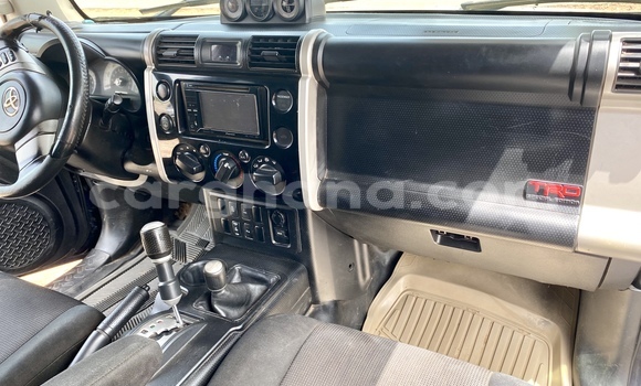 Sayi Na hannu Toyota FJ Cruiser Blue Mota in Accra a Greater Accra Sayi Na hannu Toyota FJ Cruiser Blue Mota in Accra a Greater Accra