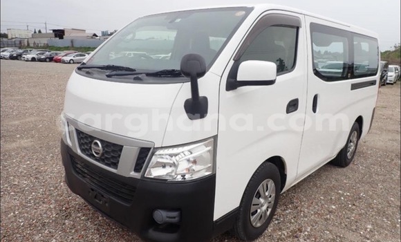 Ra Àlòkù Toyota Hiace funfun Ọkọ̀ in Accra ni Greater Accra