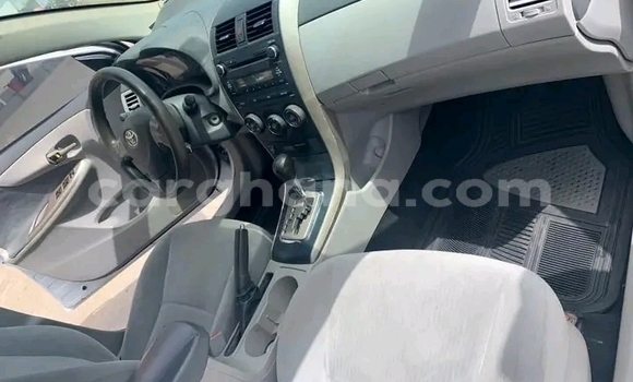 Buy Used Toyota Corolla White Car in Accra in Greater Accra Buy Used Toyota Corolla White Car in Accra in Greater Accra