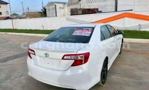 Buy Used Toyota Camry White Car in Accra in Greater Accra Buy Used Toyota Camry White Car in Accra in Greater Accra
