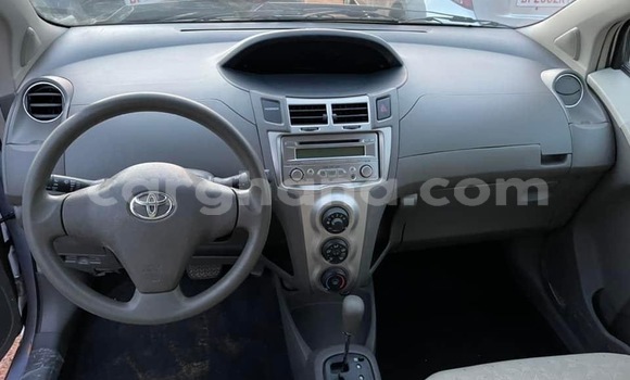 Sayi Na hannu Toyota Vitz Azurfa Mota in Accra a Greater Accra Sayi Na hannu Toyota Vitz Azurfa Mota in Accra a Greater Accra