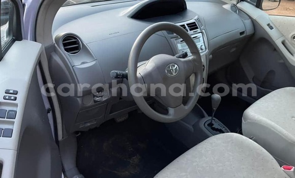 Sayi Na hannu Toyota Vitz Azurfa Mota in Accra a Greater Accra Sayi Na hannu Toyota Vitz Azurfa Mota in Accra a Greater Accra