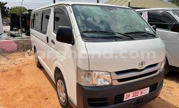Sayi Na hannu Toyota Hiace White Mota in Accra a Greater Accra Sayi Na hannu Toyota Hiace White Mota in Accra a Greater Accra
