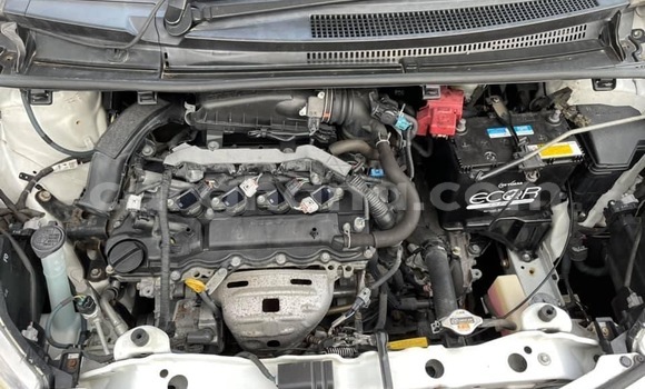 Buy Used Toyota Vitz White Car in Accra in Greater Accra Buy Used Toyota Vitz White Car in Accra in Greater Accra