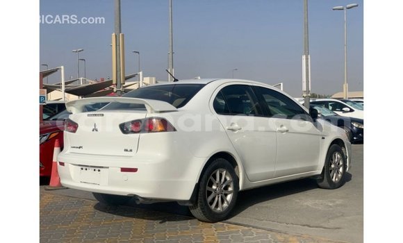 Ra Imported Mitsubishi Lancer funfun Ọkọ̀ in Import - Dubai ni Ashanti Ra Imported Mitsubishi Lancer funfun Ọkọ̀ in Import - Dubai ni Ashanti
