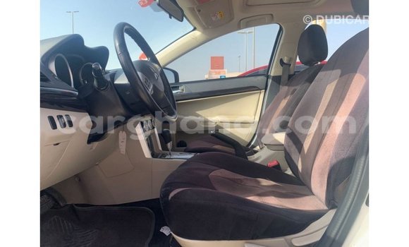 Ra Imported Mitsubishi Lancer funfun Ọkọ̀ in Import - Dubai ni Ashanti Ra Imported Mitsubishi Lancer funfun Ọkọ̀ in Import - Dubai ni Ashanti