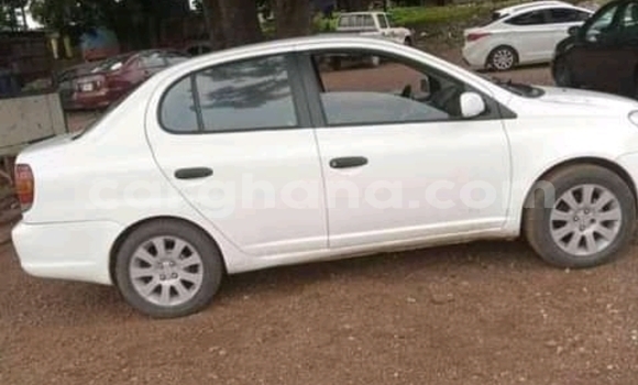Sayi Na hannu Toyota Corolla White Mota in Accra a Greater Accra Sayi Na hannu Toyota Corolla White Mota in Accra a Greater Accra