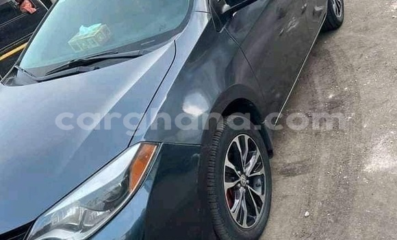 Sayi Na hannu Toyota Corolla Black Mota in Accra a Greater Accra