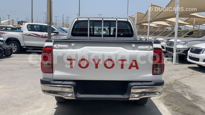 Big with watermark toyota hilux ashanti import dubai 44777