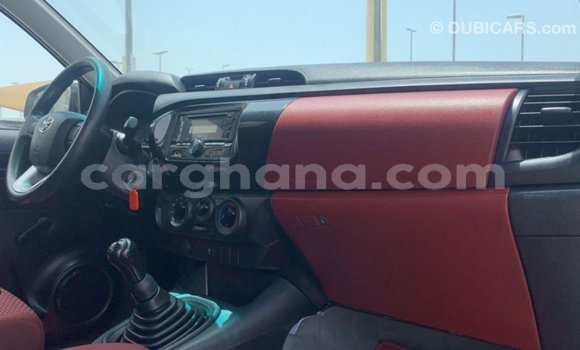 Ra Imported Toyota Hilux funfun Ọkọ̀ in Import - Dubai ni Ashanti Ra Imported Toyota Hilux funfun Ọkọ̀ in Import - Dubai ni Ashanti