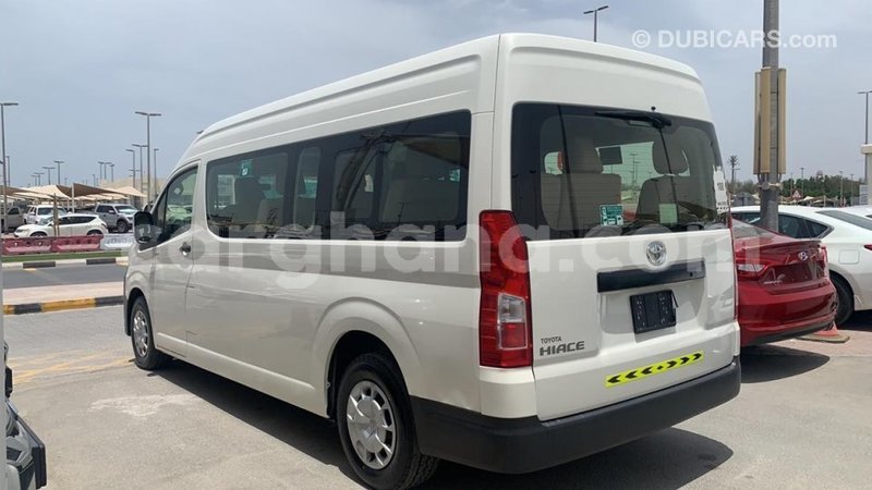 Big with watermark toyota hiace ashanti import dubai 44779