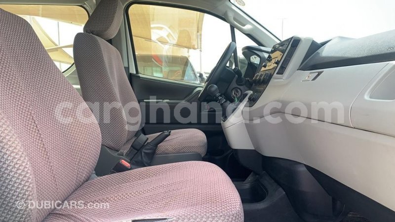 Big with watermark toyota hiace ashanti import dubai 44779