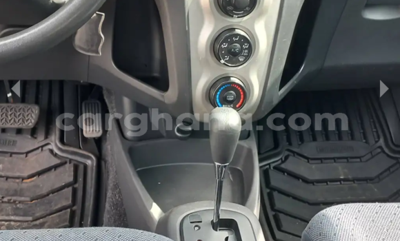 Sayi Na hannu Toyota Yaris Blue Mota in Accra a Greater Accra Sayi Na hannu Toyota Yaris Blue Mota in Accra a Greater Accra