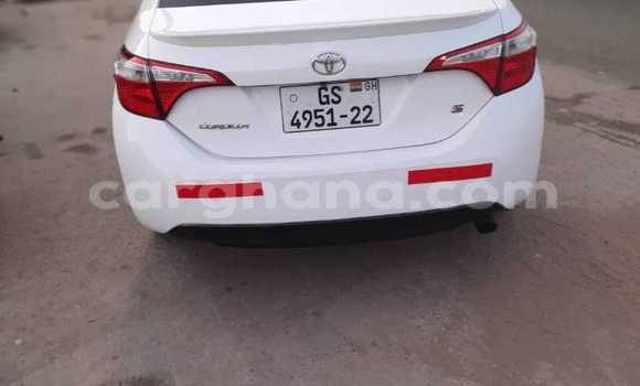 Ra Àlòkù Toyota Corolla funfun Ọkọ̀ in Accra ni Greater Accra Ra Àlòkù Toyota Corolla funfun Ọkọ̀ in Accra ni Greater Accra