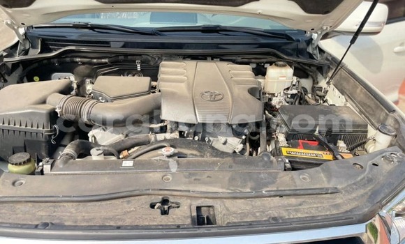 Buy Used Toyota Land Cruiser White Car in Accra in Greater Accra Buy Used Toyota Land Cruiser White Car in Accra in Greater Accra