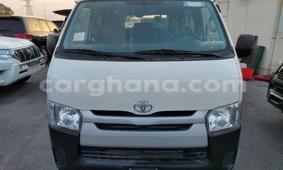 Buy Used Toyota Hiace White Car in Accra in Greater Accra Buy Used Toyota Hiace White Car in Accra in Greater Accra