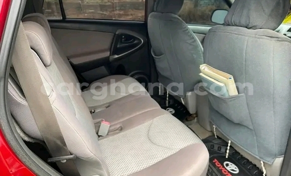 Sayi Na hannu Toyota RAV4 Red Mota in Accra a Greater Accra Sayi Na hannu Toyota RAV4 Red Mota in Accra a Greater Accra