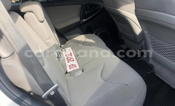 Buy Used Toyota RAV4 White Car in Accra in Greater Accra Buy Used Toyota RAV4 White Car in Accra in Greater Accra