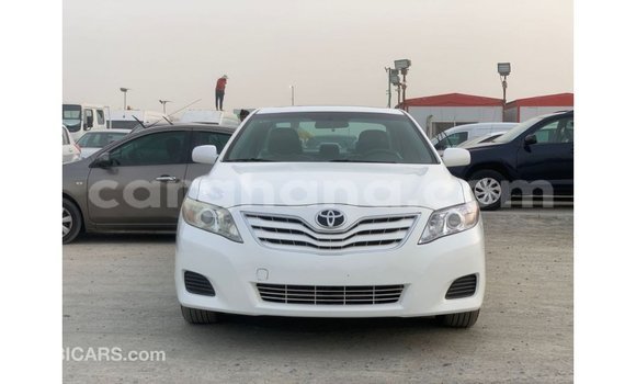 Ra Imported Toyota Camry funfun Ọkọ̀ in Import - Dubai ni Ashanti Ra Imported Toyota Camry funfun Ọkọ̀ in Import - Dubai ni Ashanti