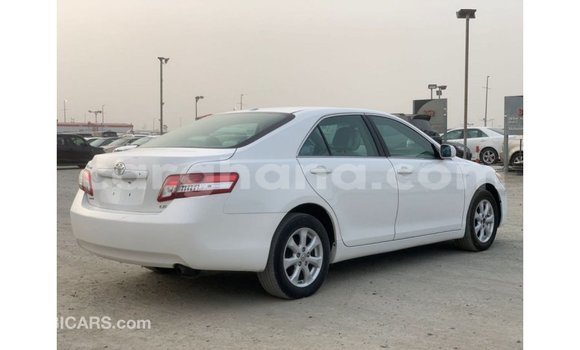 Ra Imported Toyota Camry funfun Ọkọ̀ in Import - Dubai ni Ashanti Ra Imported Toyota Camry funfun Ọkọ̀ in Import - Dubai ni Ashanti