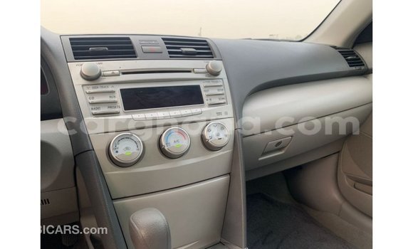 Ra Imported Toyota Camry funfun Ọkọ̀ in Import - Dubai ni Ashanti Ra Imported Toyota Camry funfun Ọkọ̀ in Import - Dubai ni Ashanti