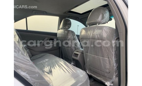 Ra Imported Toyota Camry funfun Ọkọ̀ in Import - Dubai ni Ashanti Ra Imported Toyota Camry funfun Ọkọ̀ in Import - Dubai ni Ashanti