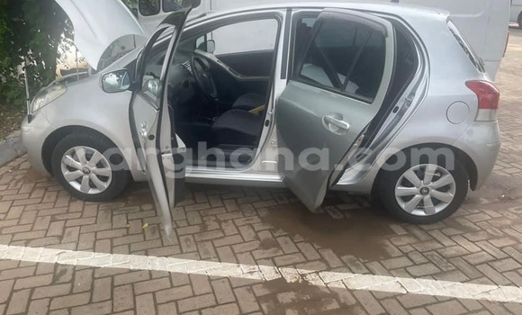 Buy Used Toyota Vitz Silver Car in Accra in Greater Accra Buy Used Toyota Vitz Silver Car in Accra in Greater Accra