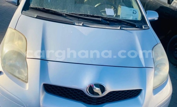Sayi Na hannu Toyota Vitz Azurfa Mota in Accra a Greater Accra Sayi Na hannu Toyota Vitz Azurfa Mota in Accra a Greater Accra