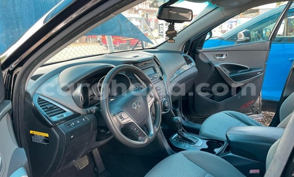Sayi Na hannu Hyundai Santa Fe Black Mota in Accra a Greater Accra Sayi Na hannu Hyundai Santa Fe Black Mota in Accra a Greater Accra