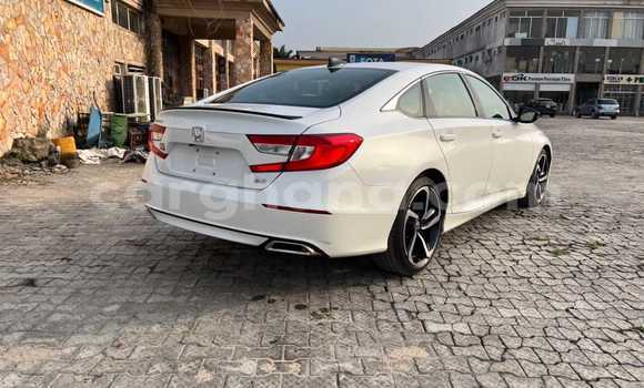 Buy Used Honda Accord White Car in Accra in Greater Accra Buy Used Honda Accord White Car in Accra in Greater Accra