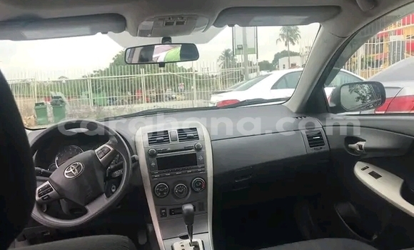 Sayi Na hannu Toyota Corolla White Mota in Accra a Greater Accra Sayi Na hannu Toyota Corolla White Mota in Accra a Greater Accra